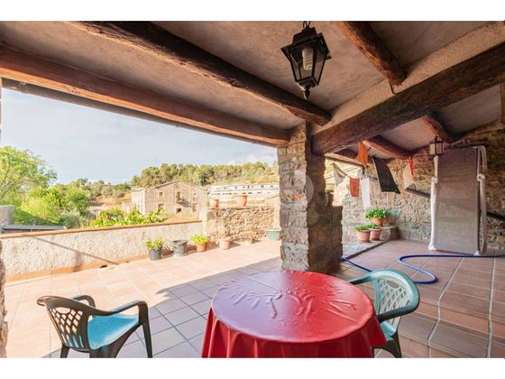 Foto 2 de Casa adossada en venda a Santa Maria d´Oló de 5 habitacions amb terrassa i jardí