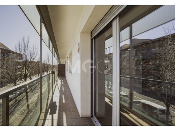 Foto 2 de Pis en venda a Estadi-Horta Vermella-Santa Anna de 3 habitacions amb terrassa i balcó