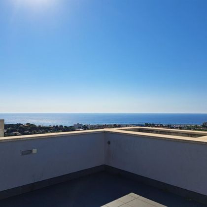 Foto 2 de Casa en venda a Sant Vicenç de Montalt de 6 habitacions amb terrassa i piscina