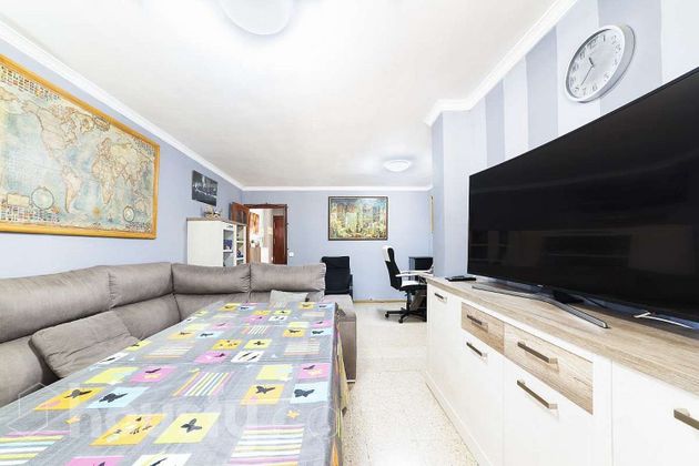 Foto 1 de Piso en venta en Poligono Sur - La Oliva - Letanías de 3 habitaciones con terraza y aire acondicionado
