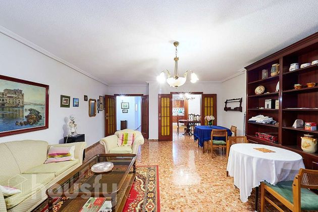 Foto 2 de Piso en venta en Ensanche - Diputación de 5 habitaciones con terraza y garaje
