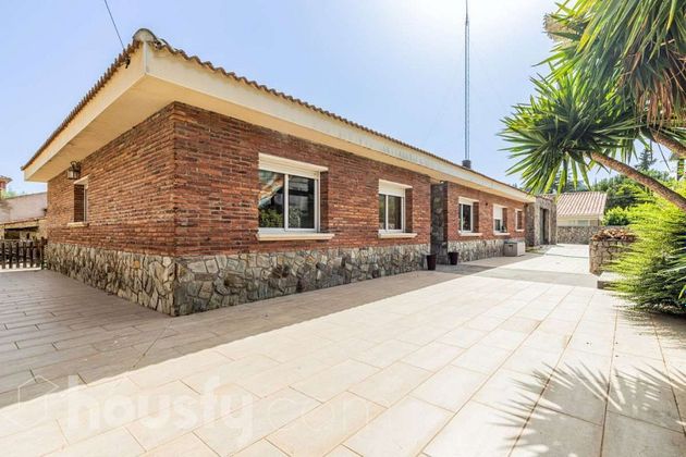 Foto 1 de Casa en venda a Viladecavalls de 4 habitacions amb terrassa i piscina