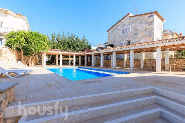 Foto 2 de Casa en venda a Els Munts de 4 habitacions amb terrassa i piscina