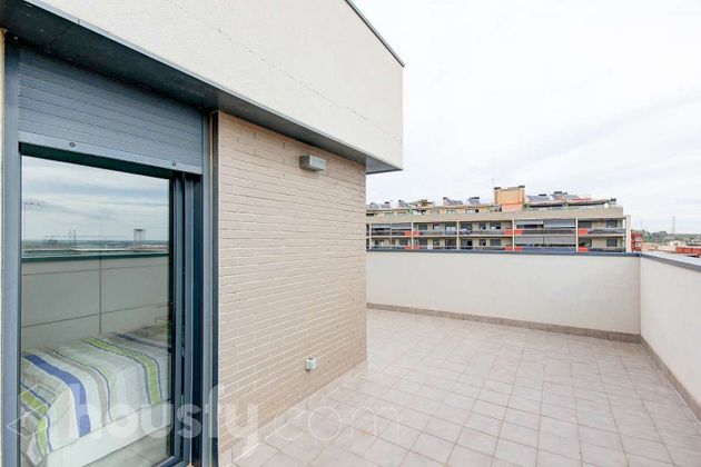 Foto 1 de Venta de piso en La Roureda de 2 habitaciones con terraza y garaje