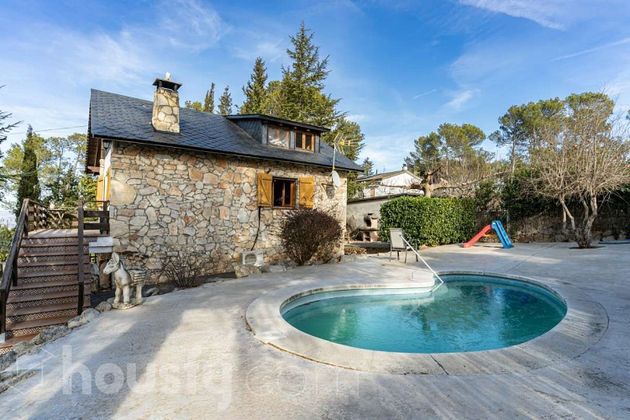 Foto 1 de Casa en venda a Mediona de 3 habitacions amb piscina i jardí