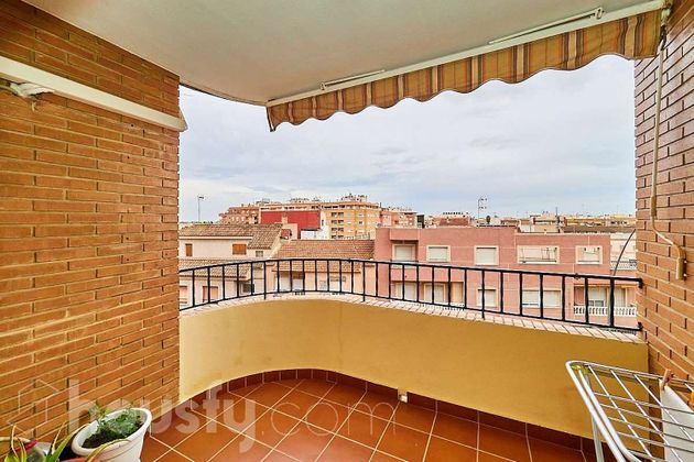 Foto 1 de Pis en venda a Almoradí de 3 habitacions amb terrassa i ascensor