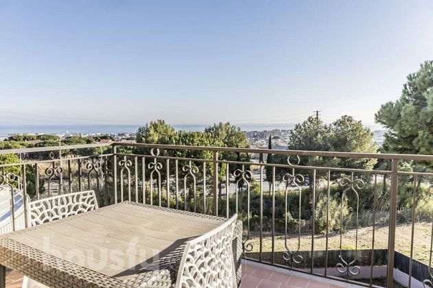 Foto 2 de Casa en venda a Premià de Dalt de 5 habitacions amb terrassa i piscina