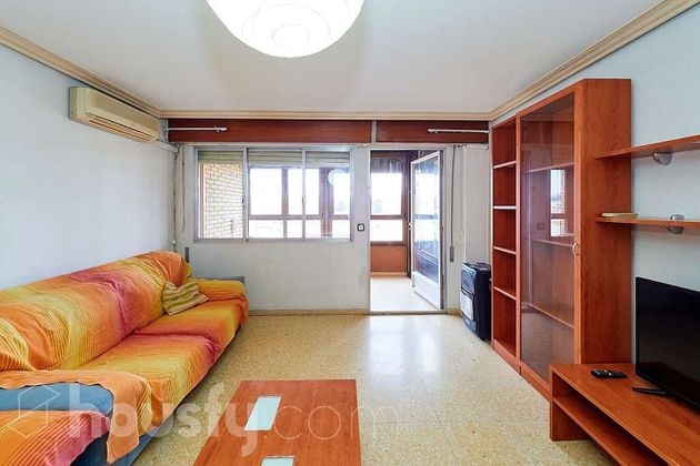 Foto 2 de Pis en venda a Novelda de 4 habitacions amb balcó i aire acondicionat