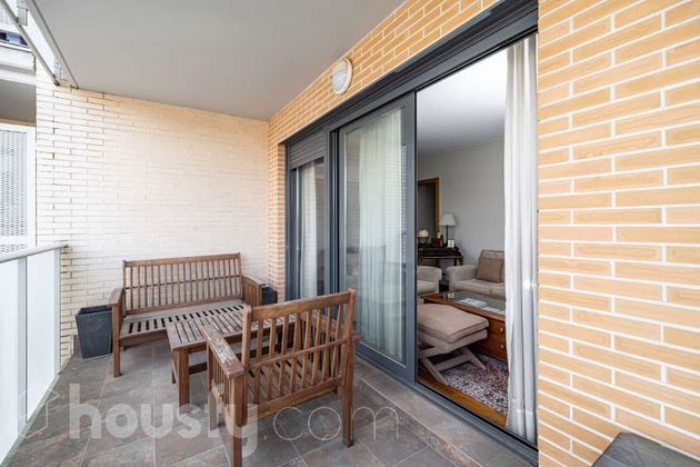Foto 2 de Piso en venta en Miralbueno de 4 habitaciones con terraza y piscina