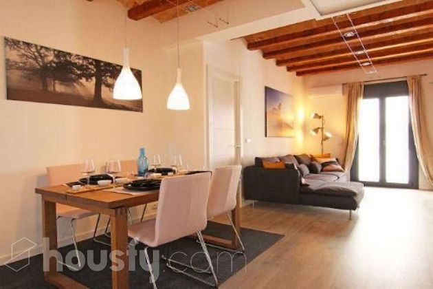 Foto 1 de Pis en venda a Provençals del Poblenou de 2 habitacions amb balcó i aire acondicionat