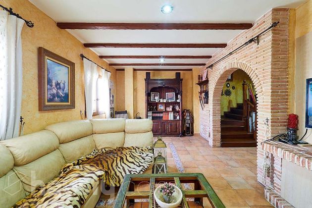 Foto 2 de Casa en venda a Centro - Torrevieja de 5 habitacions amb terrassa i piscina
