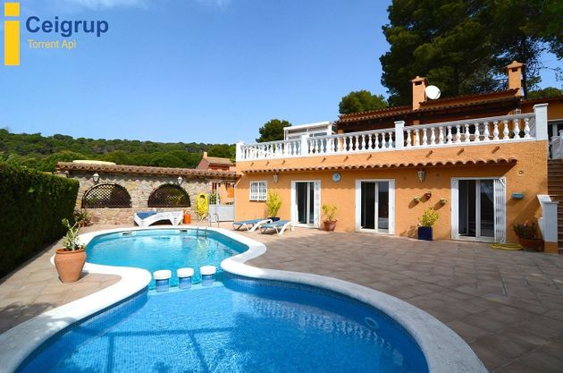 Foto 1 de Casa en venda a Torroella de Montgrí pueblo de 5 habitacions amb terrassa i piscina