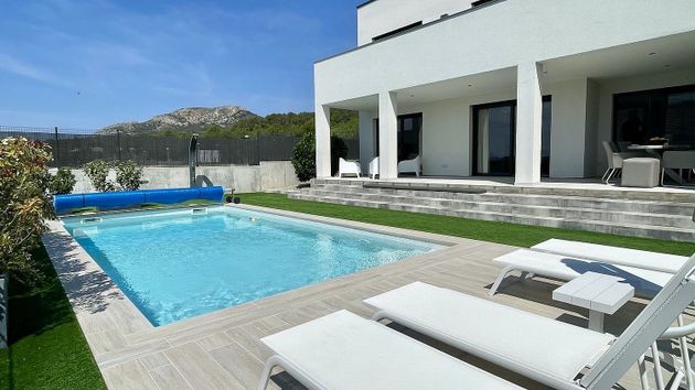 Foto 1 de Casa en venda a Torroella de Montgrí pueblo de 3 habitacions amb terrassa i piscina