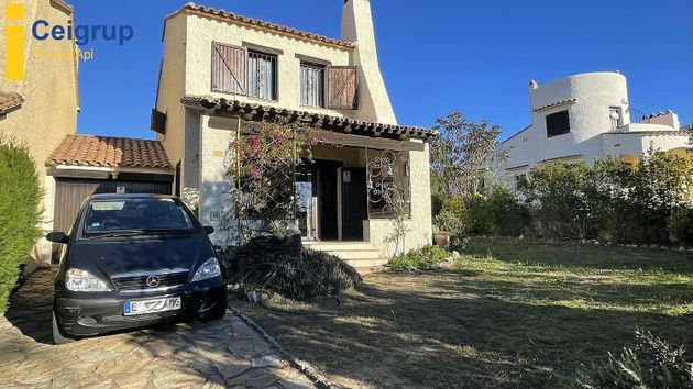 Foto 1 de Casa en venta en Torroella de Montgrí pueblo de 3 habitaciones con terraza y garaje