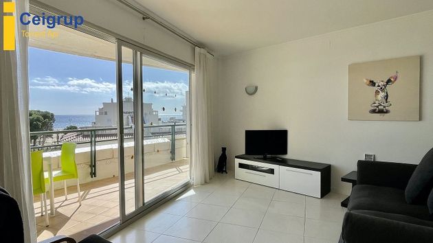 Foto 2 de Piso en venta en parque Eivissa Medes de 2 habitaciones con terraza y piscina
