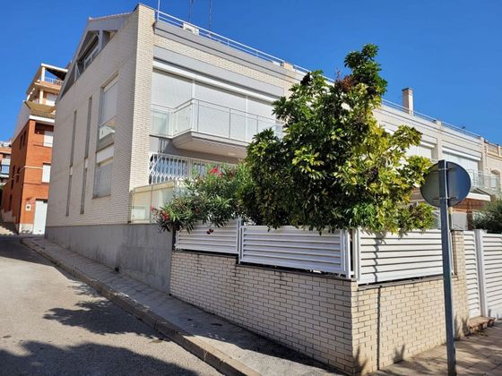 Foto 1 de Xalet en venda a El Maset de 3 habitacions amb terrassa i garatge