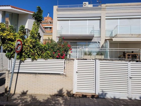 Foto 2 de Xalet en venda a El Maset de 3 habitacions amb terrassa i garatge