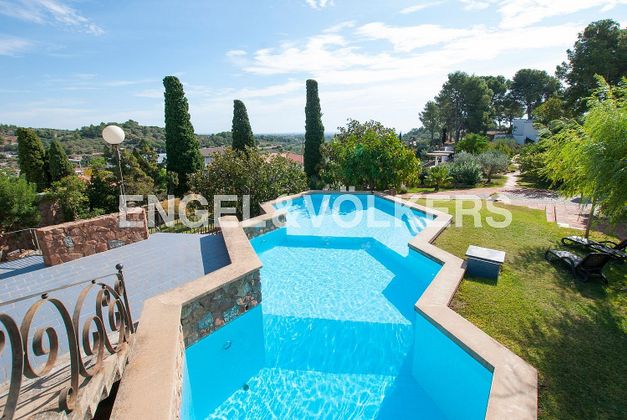 Foto 2 de Xalet en venda a Riudecanyes de 9 habitacions amb terrassa i piscina