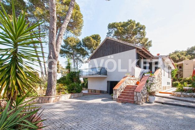Foto 2 de Xalet en venda a Cap Salou de 5 habitacions amb terrassa i jardí