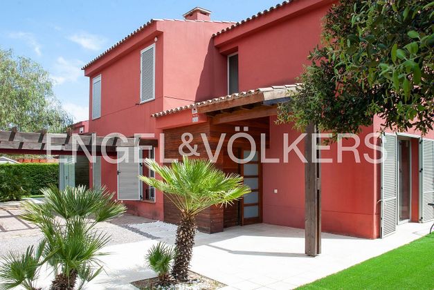 Foto 2 de Casa adossada en venda a Casalot de 3 habitacions amb terrassa i piscina