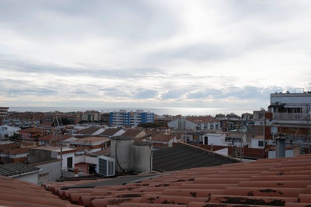 Foto 1 de Piso en venta en Premià de Mar de 3 habitaciones con garaje y aire acondicionado