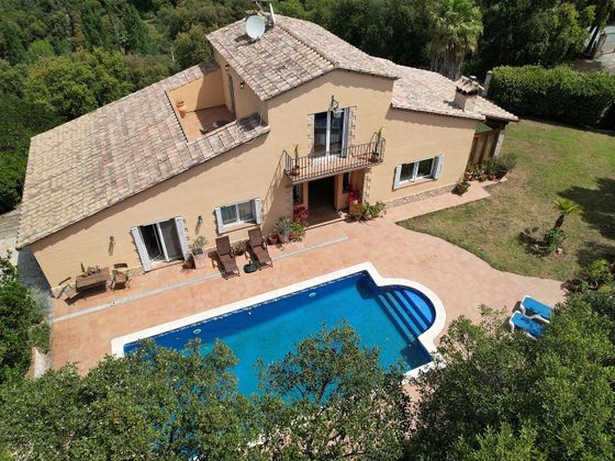 Foto 1 de Xalet en venda a Golf Costa Brava - Bufaganyes de 4 habitacions amb terrassa i piscina