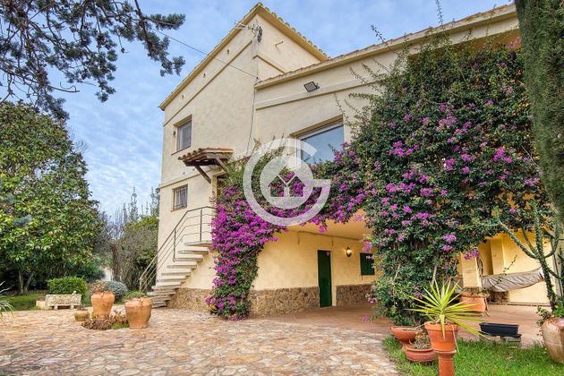 Foto 2 de Chalet en venta en Vall-Llobrega de 3 habitaciones con terraza y jardín