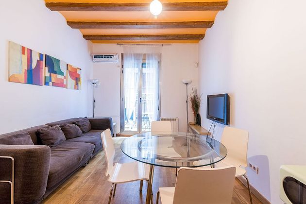 Foto 2 de Pis en venda a Sant Pere, Santa Caterina i la Ribera de 2 habitacions amb balcó i aire acondicionat