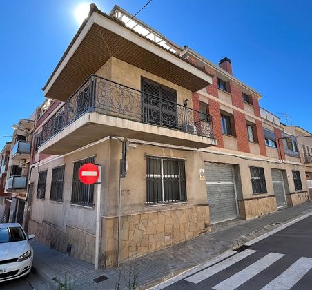 Foto 1 de Casa adossada en venda a Sant Vicenç de Castellet de 7 habitacions amb terrassa i balcó