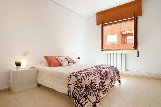 Foto 1 de Casa en venda a Pozo Cañada de 4 habitacions amb terrassa i garatge