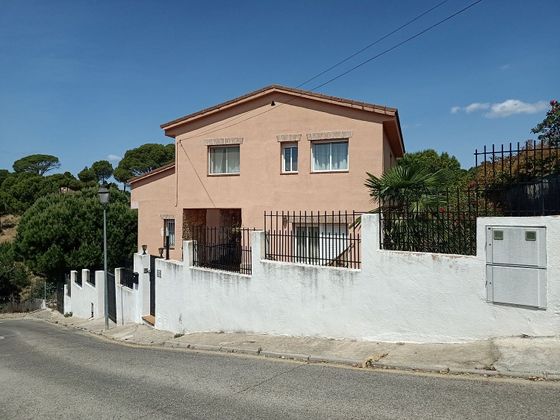 Foto 1 de Casa en venda a Navas del Rey de 5 habitacions amb terrassa i piscina