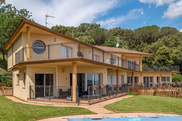 Foto 1 de Venta de casa en Bescanó de 11 habitaciones con terraza y piscina