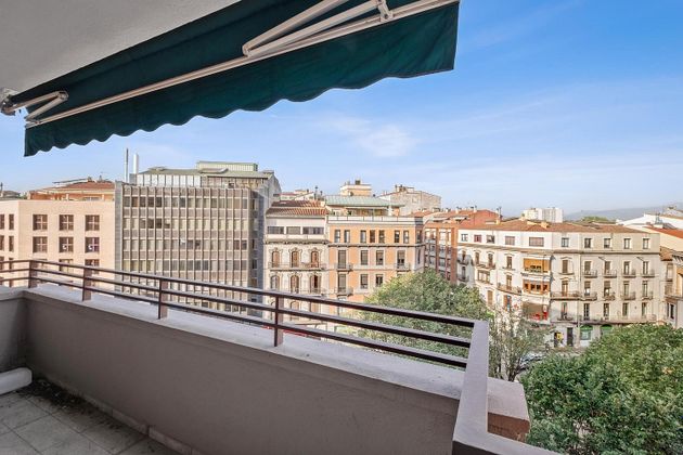 Foto 1 de Piso en venta en Centre - Girona de 4 habitaciones con terraza y aire acondicionado