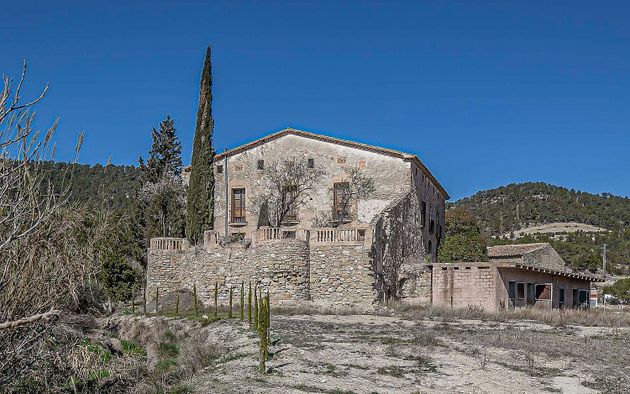 Foto 1 de Casa rural en venta en Castellolí de 15 habitaciones con terraza y jardín