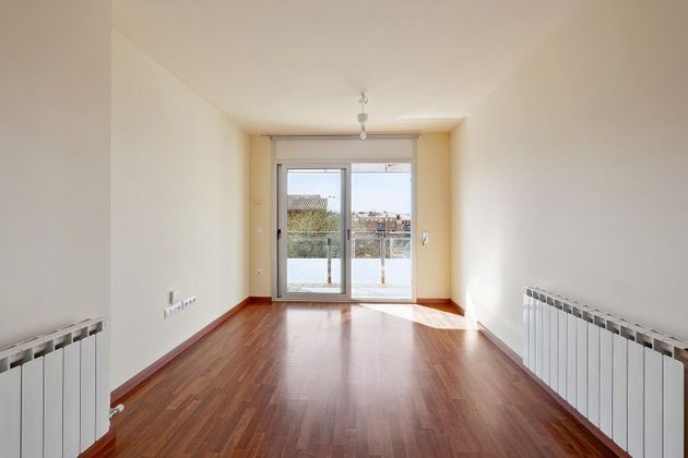 Foto 2 de Venta de piso en Montilivi - Palau de 2 habitaciones con terraza y aire acondicionado