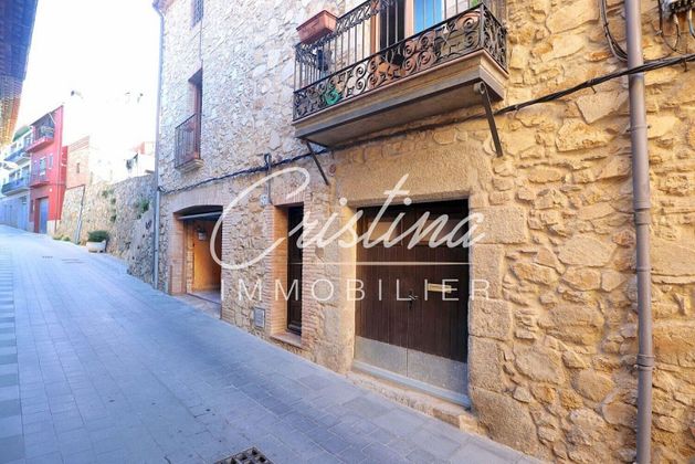 Foto 2 de Casa adossada en venda a Avinguda Catalunya de 4 habitacions amb terrassa i piscina