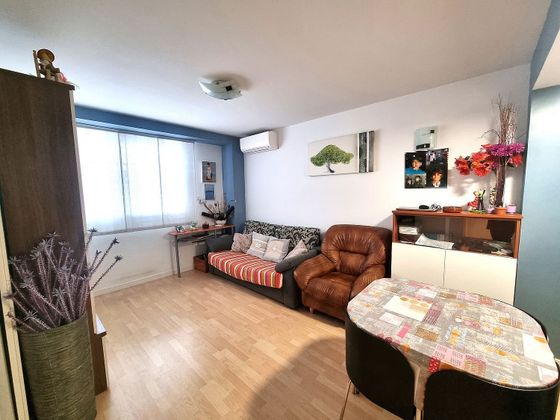 Foto 2 de Venta de piso en Avinguda Catalunya de 1 habitación con garaje y aire acondicionado