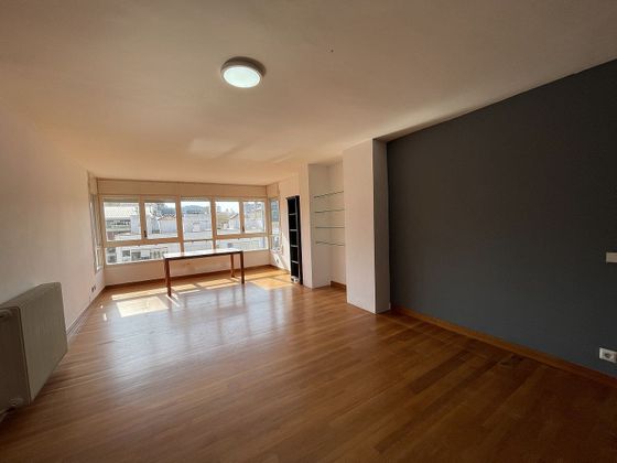 Foto 2 de Piso en venta en Eixample Nord – La Devesa de 4 habitaciones con balcón y calefacción