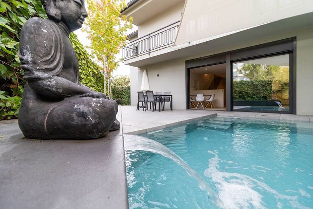 Foto 2 de Casa en venda a Montilivi - Palau de 5 habitacions amb terrassa i piscina