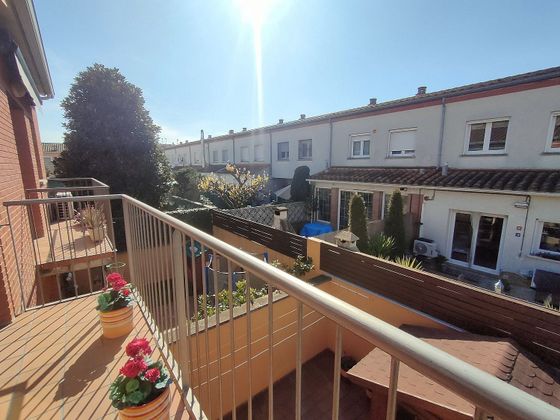 Foto 1 de Venta de casa en Vilablareix de 3 habitaciones con terraza y garaje