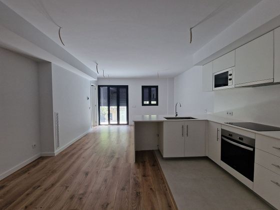 Foto 1 de Pis en venda a Centre - Girona de 3 habitacions amb balcó i aire acondicionat