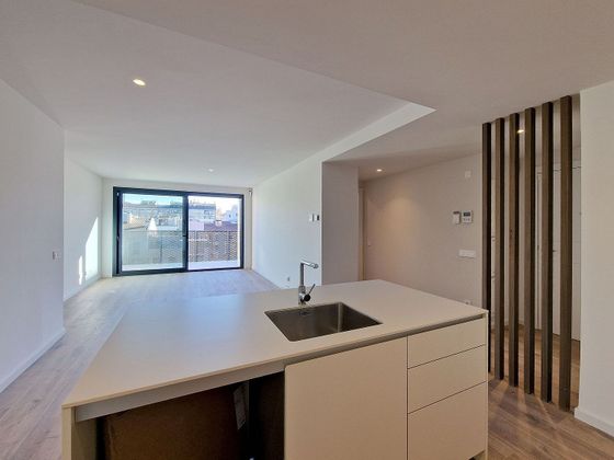 Foto 1 de Pis en venda a Eixample Nord – La Devesa de 3 habitacions amb terrassa i balcó