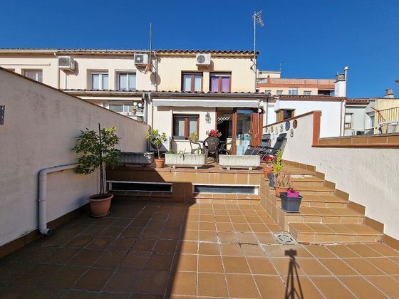 Foto 1 de Venta de casa en Eixample Sud – Migdia de 4 habitaciones con terraza y garaje