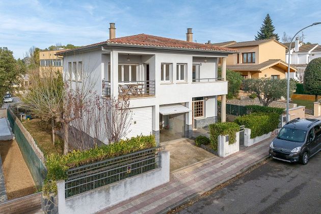 Foto 1 de Casa en venda a Montilivi - Palau de 4 habitacions amb terrassa i jardí