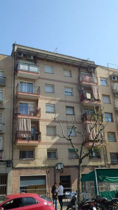Foto 1 de Piso en venta en Centre - Santa Coloma de Gramanet de 3 habitaciones con ascensor