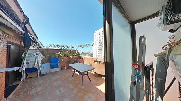 Foto 1 de Ático en venta en El Raval - Safaretjos de 2 habitaciones con terraza y aire acondicionado