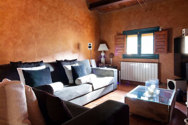 Foto 1 de Casa rural en venda a Subirats de 4 habitacions amb jardí i aire acondicionat