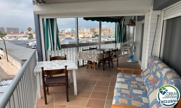 Foto 2 de Pis en venda a calle Cap de la Gola de 4 habitacions amb terrassa i piscina