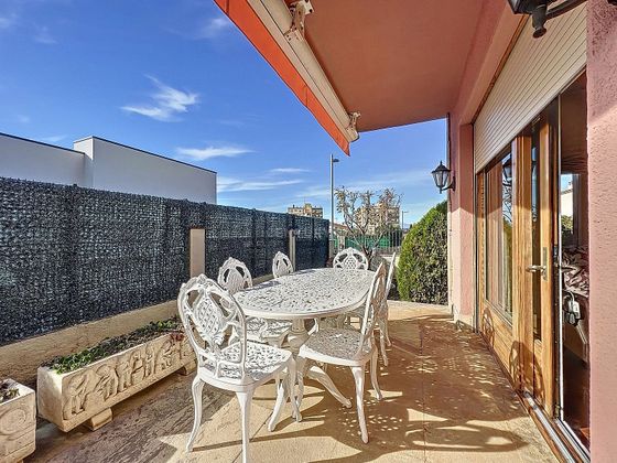 Foto 2 de Venta de casa en calle De Sant Llorenç de 4 habitaciones con terraza y piscina