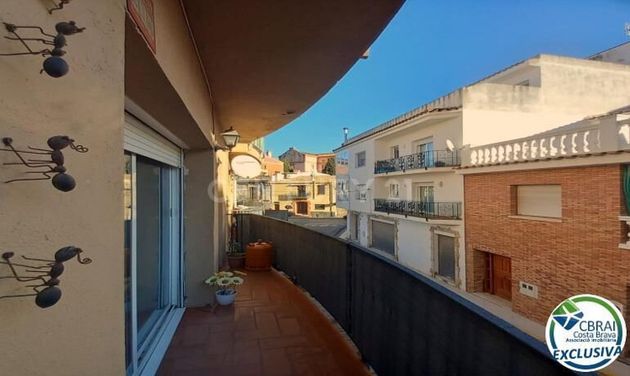 Foto 2 de Venta de piso en calle Ebre de 3 habitaciones con terraza y piscina